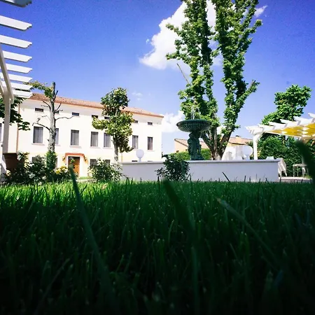 La Lolliana Aparthotel 3*