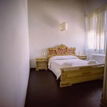 Apart-hotel La Lolliana