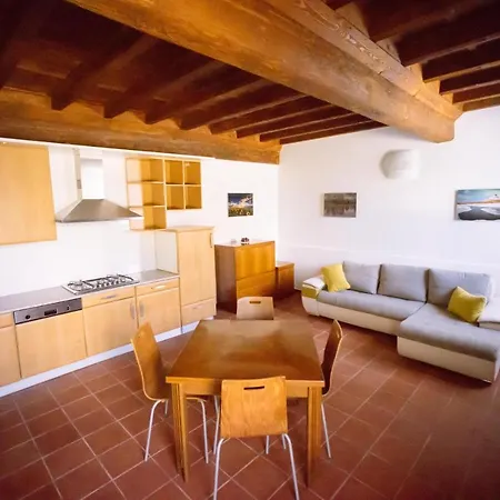 Apart-hotel La Lolliana