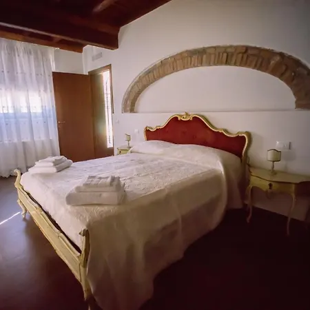 La Lolliana 3* Monestirolo