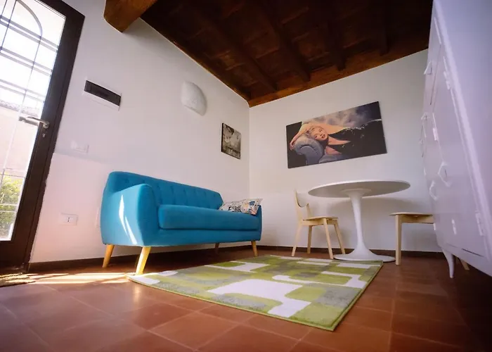 Ξενοδοχείο με διαμερίσματα La Lolliana 3*